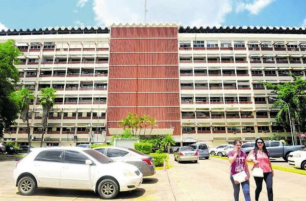 IPS espera transferencia del Gobierno entre hoy y mañana para pago por desempleo - Nacionales - ABC Color