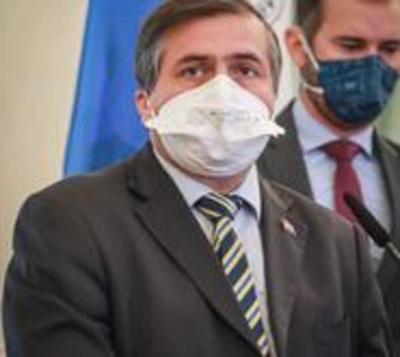 Paralizan adquisición de mascarillas para Dinac - Paraguay.com