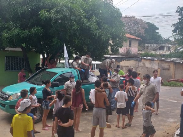 Sitrande entrega 300 platos de comida en el barrio San Felipe