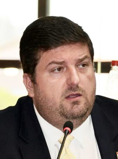 Senador paraguayo exhorta a Bolsonaro a devolver respiradores - Nacionales - ABC Color