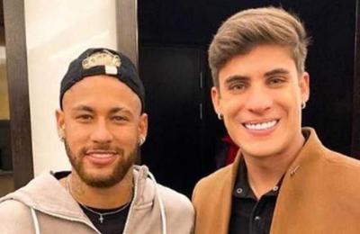 Tiago Ramos, el nuevo novio de la madre de Neymar que tiene apenas 22 años - C9N