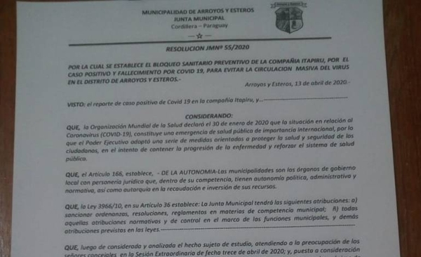 HOY / Pobladores de Arroyos y Esteros preocupados por el caso del fallecido por Covid-19 velado en dicha localidad, actualmente la compañía Itapiru permanece bloqueada