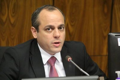 US$ 1.600 millones son auditados por la Contraloría