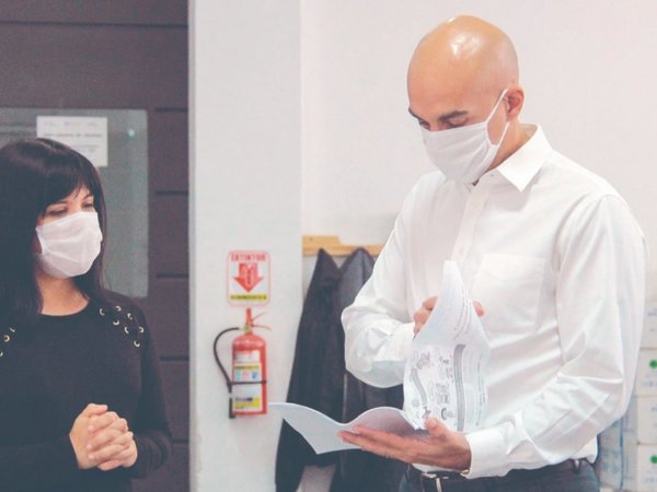 Albañiles vuelven a la cuarentena total, anunció el presi Marito