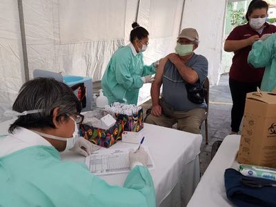 Se inició hoy la vacunación contra la influenza y las líneas de agendamiento ya están saturadas - Nacionales - ABC Color