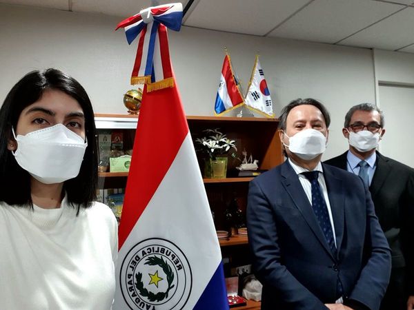 Asisten a compatriotas varados en países de Asia