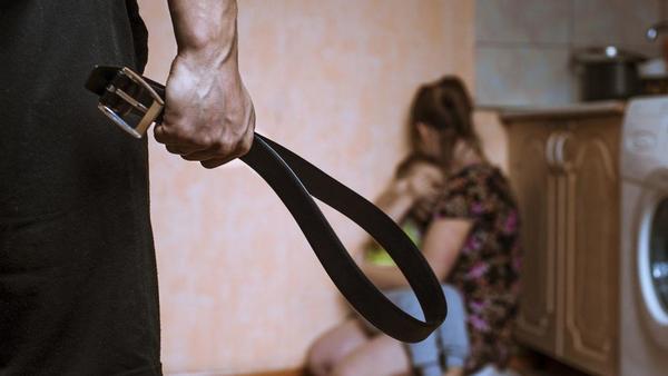 Violencia doméstica, intrafamiliar, sexual y de género en aumento durante cuarentena - Paraguay Informa