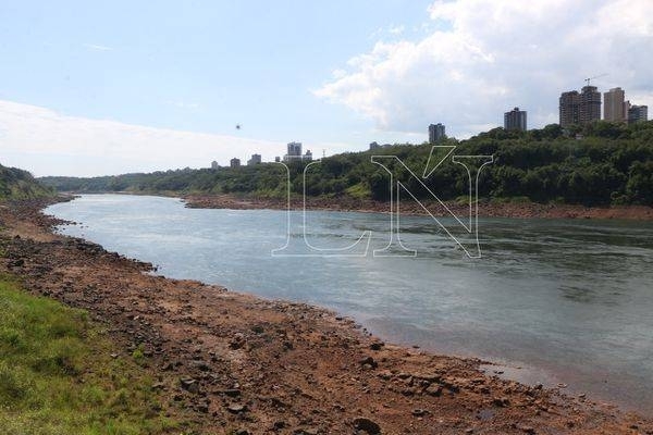 HOY / Río Paraná, con la peor bajante de las últimas décadas