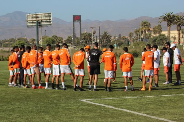 En Sudamérica, un equipo ya entrena con todo su plantel profesional
