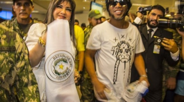 Caso Ronaldinho: Fiscales reiteran orden de búsqueda y captura de Dalia López » Ñanduti