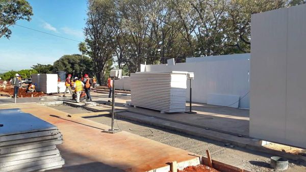 Urge aumentar capacidad de cuidados intensivos ante COVID-19