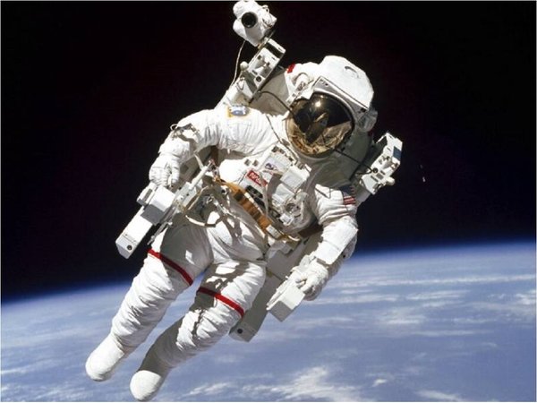 La microgravedad modifica el volumen del cerebro de astronautas