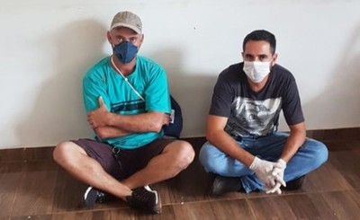 Se escondió bajo el asiento de un camión para ingresar al país