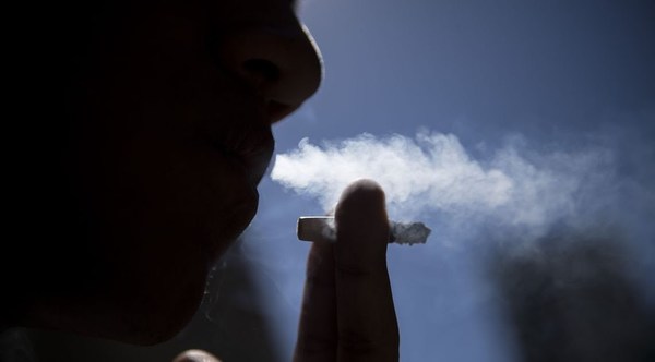 Más impuesto al tabaco financiaría 3833 respiradores para pacientes con COVID-19 - Paraguay Informa