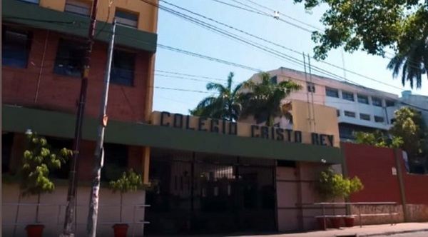 MEC ya piensa en acabar el año escolar en casa