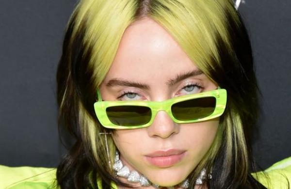 Billie Eilish responde a las críticas por sus publicaciones en traje de baño - C9N