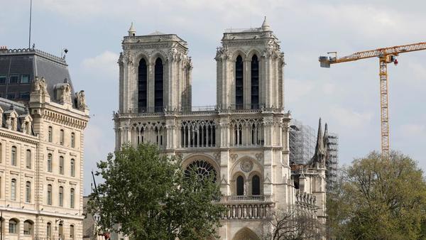 Macron insiste en recuperar Notre Dame para 2024 pese a las dificultades » Ñanduti