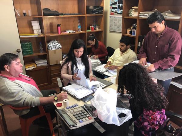 Intendente Prieto interpreta a su “ANTOJO” normas legales para recuperar terminal de ómnibus