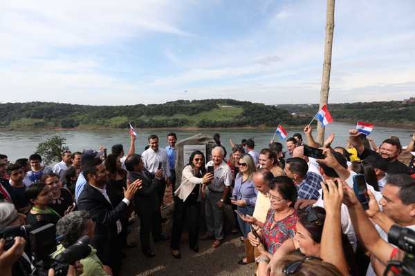 Franqueños celebraron construcción del segundo puente