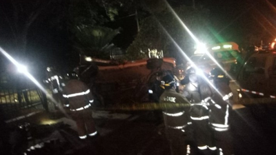 Conductor atropelló a dos personas y mató a una de ellas