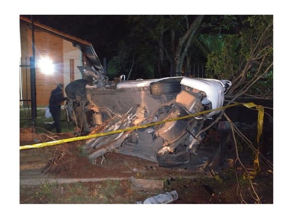 Fue a buscar a su pareja del trabajo y murió atropellado