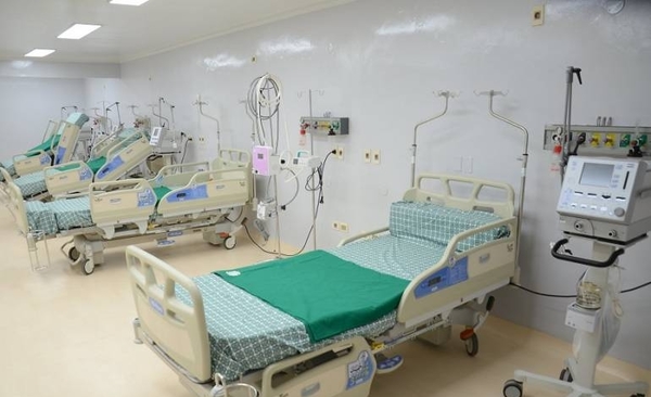 HOY / Salud está a un tercio de la meta para oleada de casos de COVID-19 con terapias, equipos de protección y testeo
