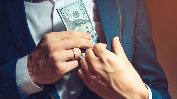 Los ladrones de las arcas públicas