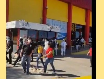 Evacuan supermercado en Limpio ante supuesta amenaza de bomba - ADN Paraguayo