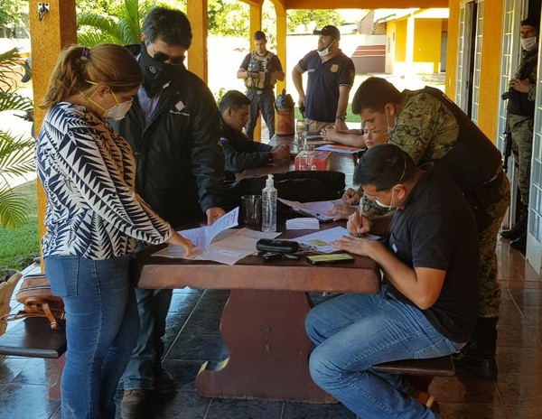 Detuvieron a dos personas presuntamente vinculadas al robo de Cooperativa Neuland