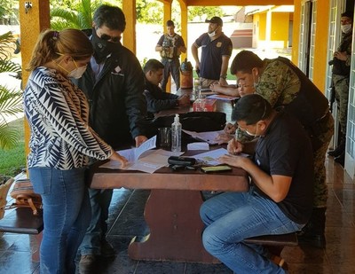 Detuvieron a dos personas presuntamente vinculadas al robo de Cooperativa Neuland