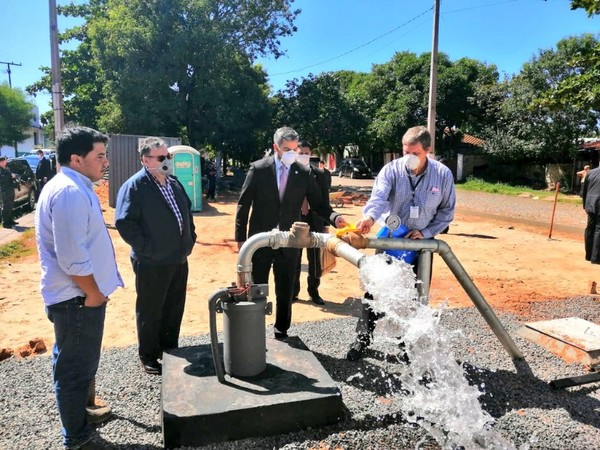 Culminan los primeros cuatro pozos para garantizar servicio de agua potable en barrios de Asunción