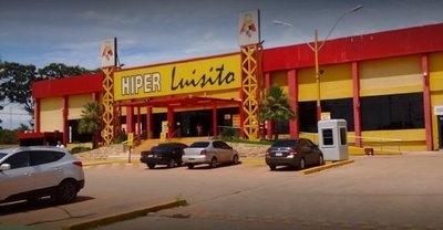 Evacuaron supermercado tras una falsa amenaza de bomba