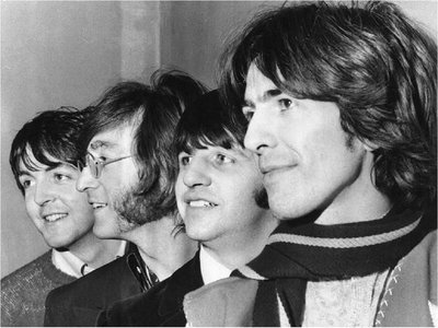 Subastan de forma online el manuscrito Hey Jude, de The Beatles