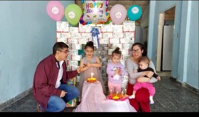 Le regalaron a su hija un ¡castillo reciclado! | Crónica