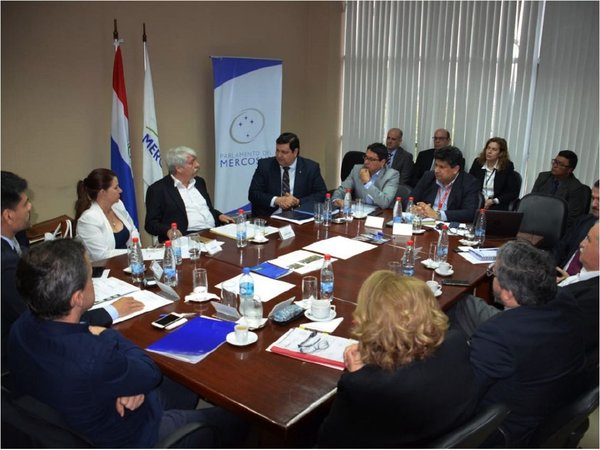Senado elimina elecciones de parlasurianos para 2023