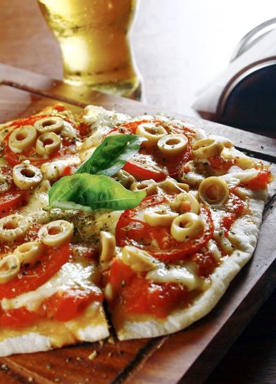 Pizzas listas para disfrutar en el hogar - Sociales - ABC Color