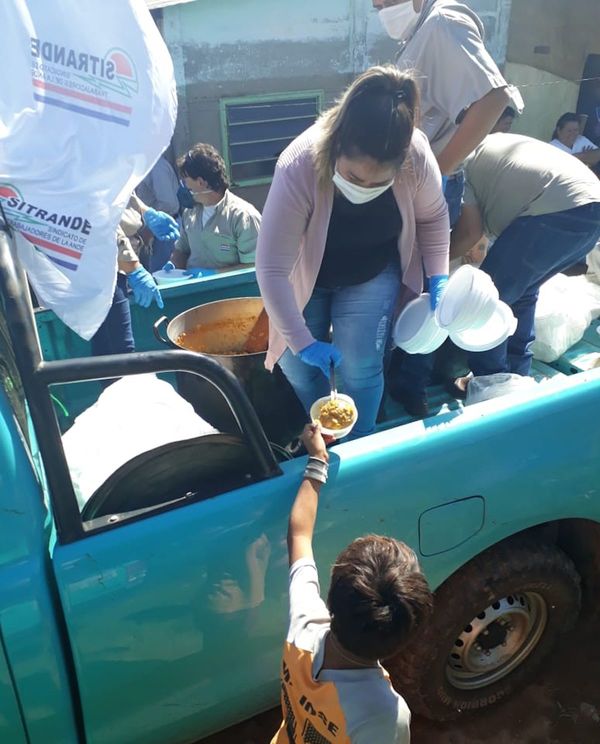Olla popular itinerante da de comer a 400 personas