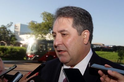 Melgarejo 'hizo ganar' licitación a un consorcio que no existía, denuncia diputada