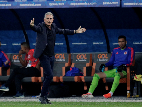 Carlos Queiroz reduce su salario como DT de Colombia