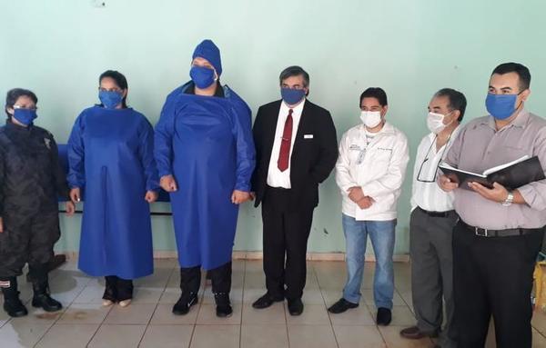 Internos de Pedro Juan confeccionan tapabocas y mamelucos