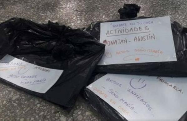 Profesora recorre más de 10 kilómetros para entregarle la tarea a sus alumnos sin internet - SNT