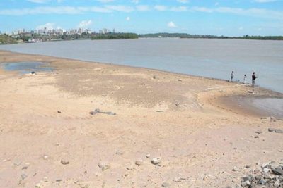 Situación crítica en las aguas del río Paraná: “Sufre probablemente el menor caudal en los últimos 50 años“ » Ñanduti