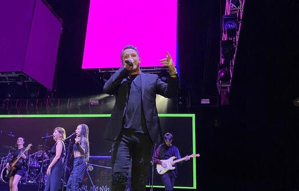 Artistas latinos se unen en concierto virtual