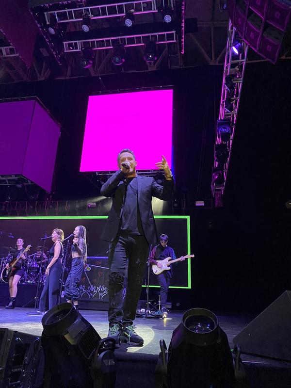 Artistas latinos se unen en concierto virtual