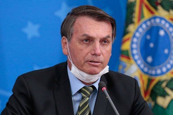 HOY / Bolsonaro anuncia a un oncólogo como nuevo ministro de Salud
