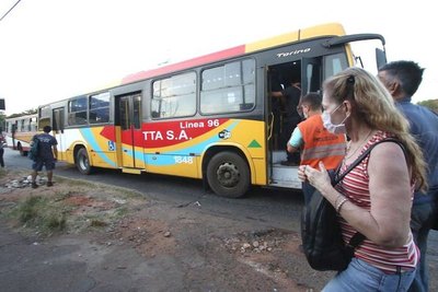 Transportistas dejarán sin micro al rollo en mayo he’i | Crónica