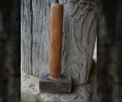 Le mataron de unos mazazos en la cabeza | Crónica