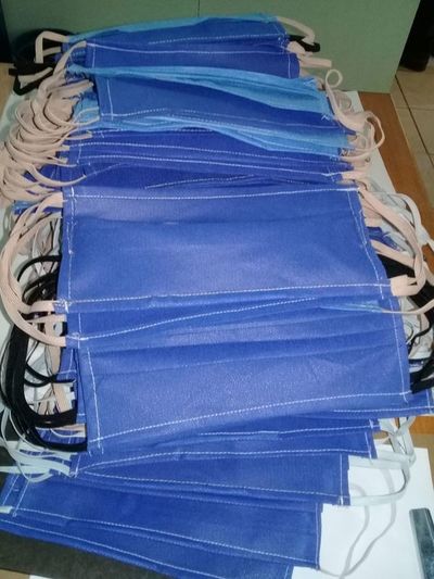 Entregan tapabocas confeccionados por reclusos a autoridades sanitarias de Pedro Juan - Nacionales - ABC Color