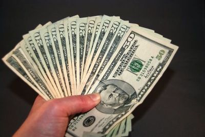 Compra de dólares contribuye a la suba de reservas, señalan