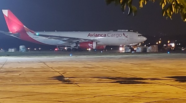 LLEGÓ AVIÓN CARGUERO CON INSUMOS MÉDICOS PARA SALUD PÚBLICA